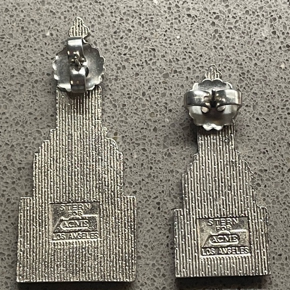 Acme SAN REMO Earrings by Robert AM Stern - Picture 3 of 4